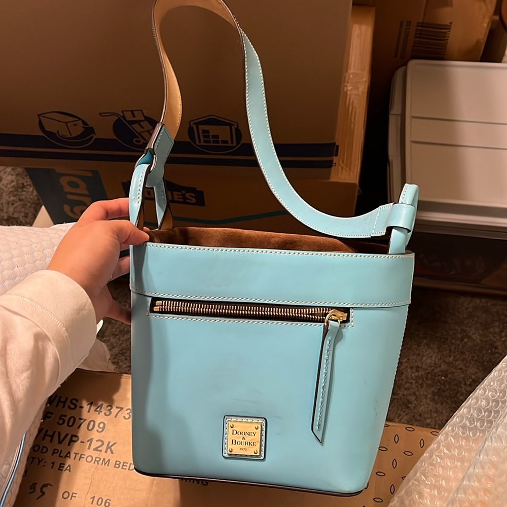 Dooney & Bourke Purse